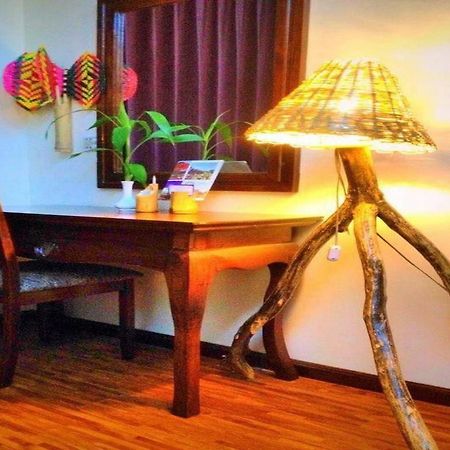 查尔斯先生河景小屋 昔卜 外观 照片