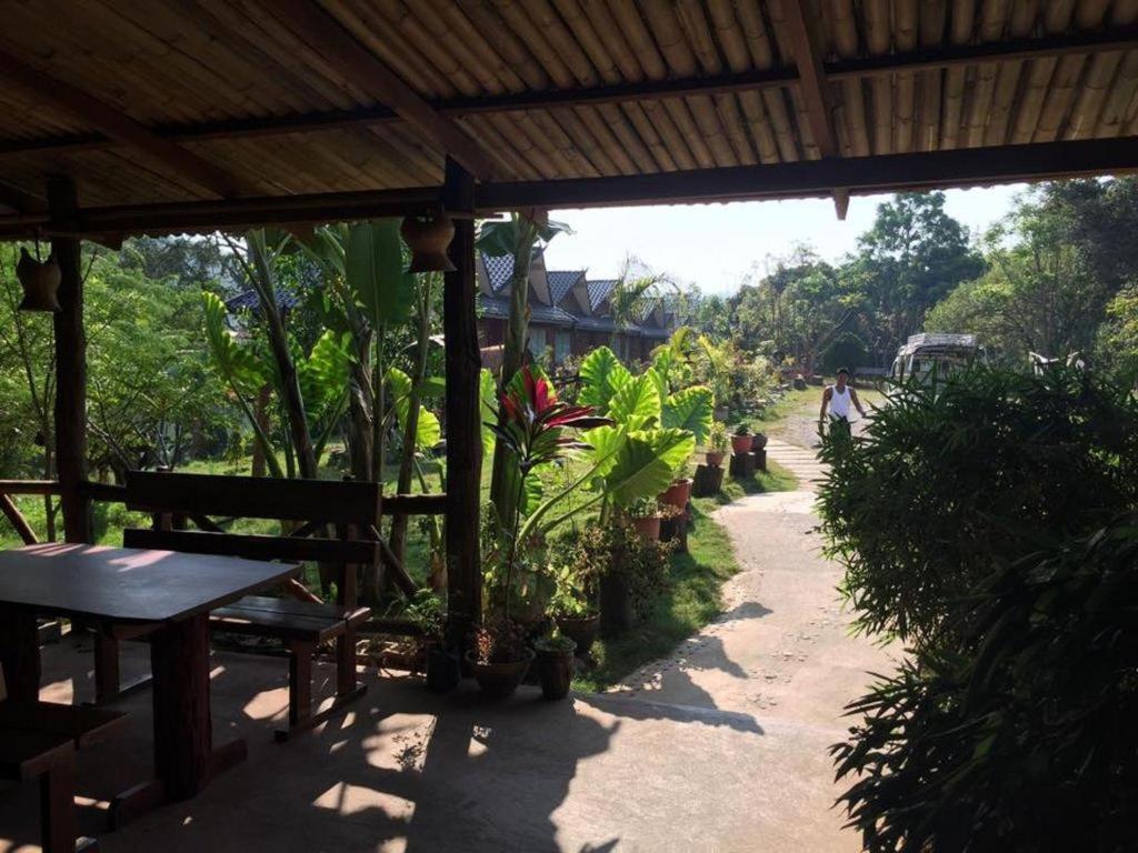 查尔斯先生河景小屋 昔卜 外观 照片